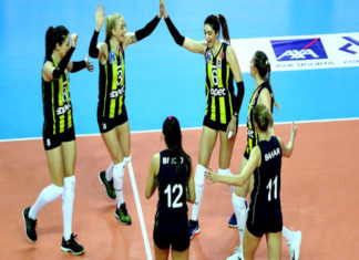 Fenerbahçe Opet AXA Sigorta Kupa Voley’de adını yarı finale yazdırdı