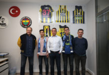 Başkanımız Ali Koç, “Fener ol” kampanyasına destek olan Ömer Özen ile bir araya geldi